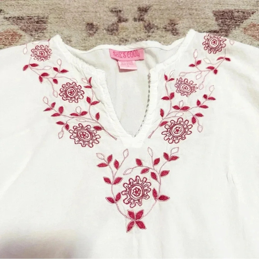 Y2K White embroidered floral blouse with pink accents size medium - Picture 9 of 12